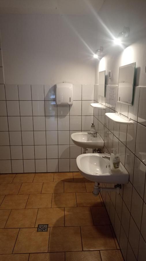 Wagony Sypialne W Muzeum Kolejnictwa Hotel Jaworzyna Slaska Kültér fotó